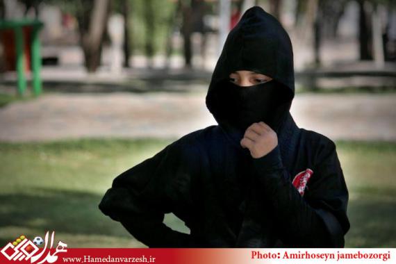 اجرای تمرینات نینجتسو در بوستان ارم همدان