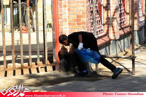 جمع آوری ظروف پلاستیکی در روز تاسوعای حسینی(ع) از سطح شهرها در سراسر کشور 