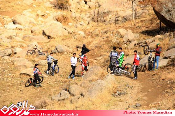 رقابت های دانهیل سواران غرب کشور در کوهستان های الوند