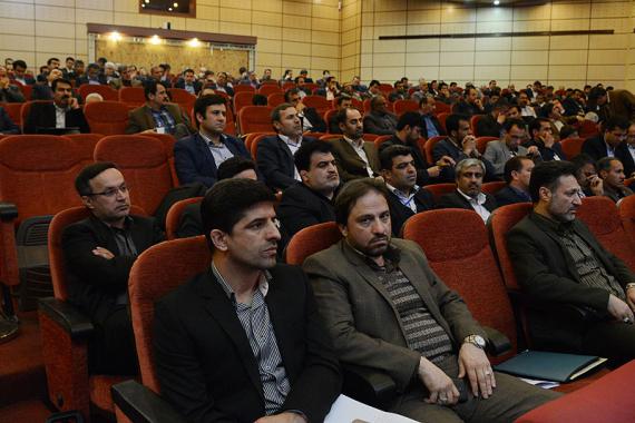 تجلیل از  مدیرکل ورزش و جوانان همدان  به عنوان دستگاه برتر تیپ دو کشور 