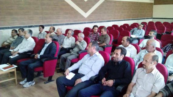 کلاس  دانش افزایی و توجیهی نمایندگان هیات فوتبال استان همدان برگزار شد
