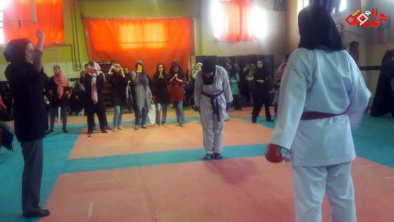 مسابقات کاراته قهرمانی استان بانوان در دو بخش کاتا و کومیته / گزارش تصویری 